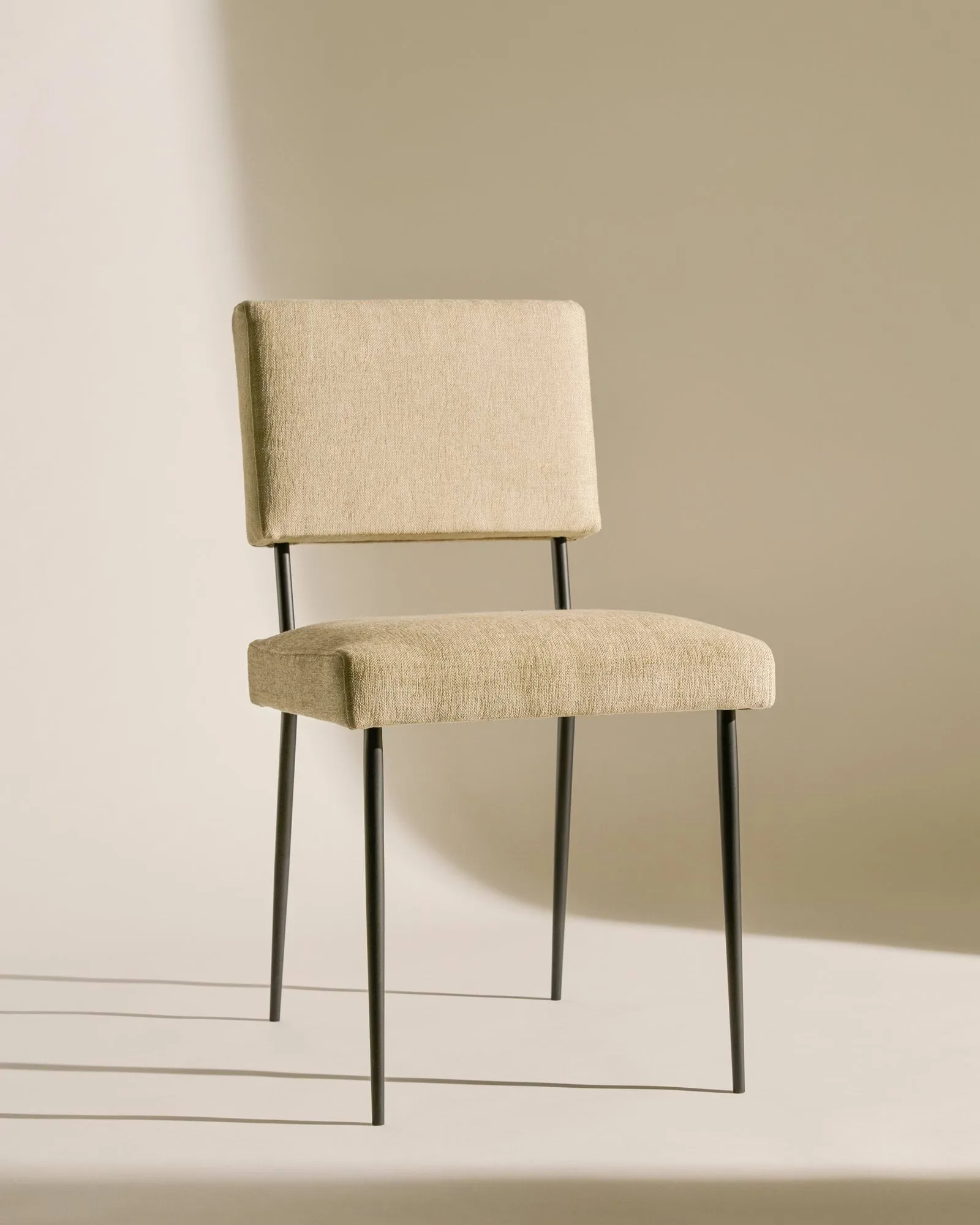 M-Chair stol, Bonito 075-mat sort GUBI