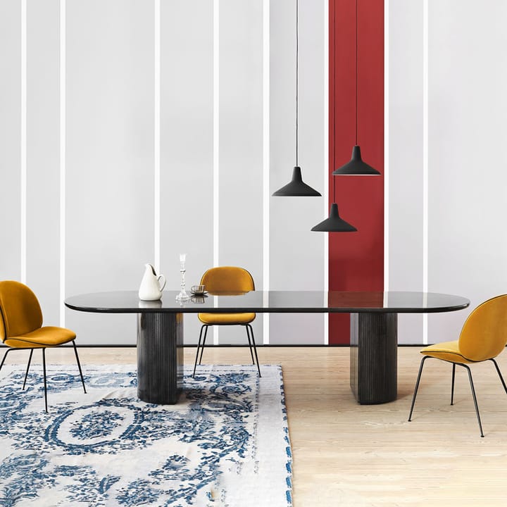 Moon spisebord ellipse, oak brown/black stained GUBI
