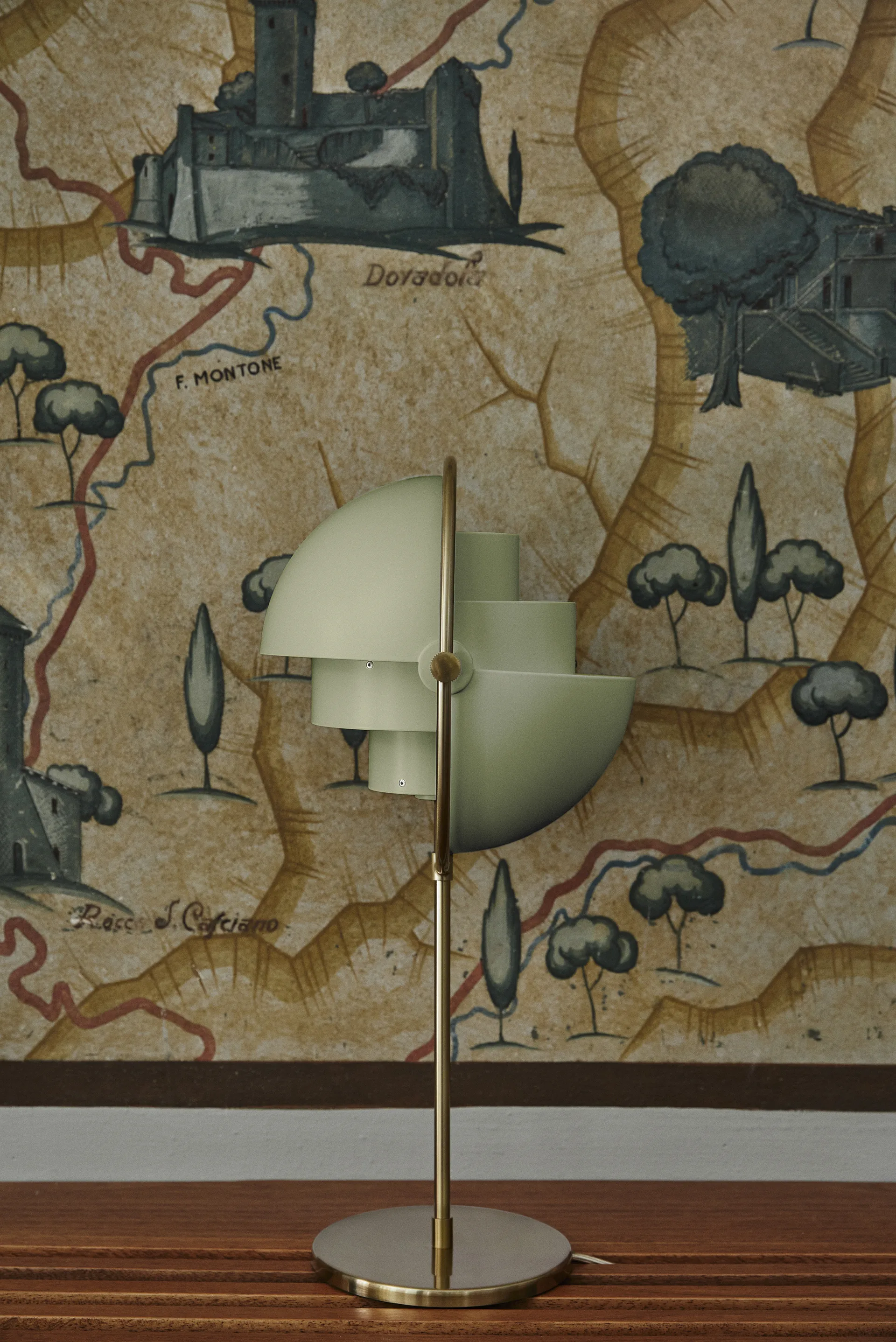 Multi-Lite bordlampe, Brass/Desert sage GUBI