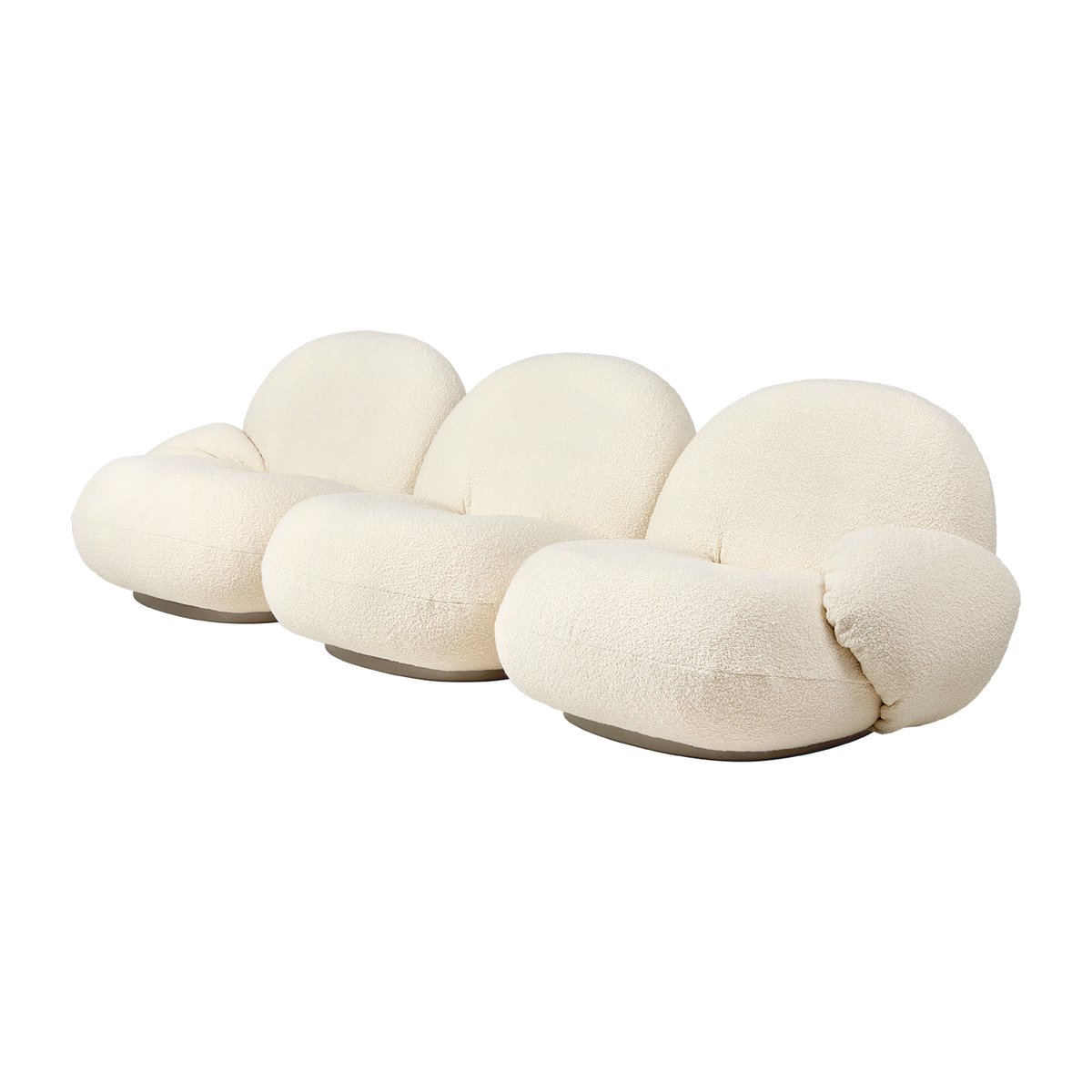 GUBI Pacha sofa 3-personers med armlæn Karakorum 001-pearl gold