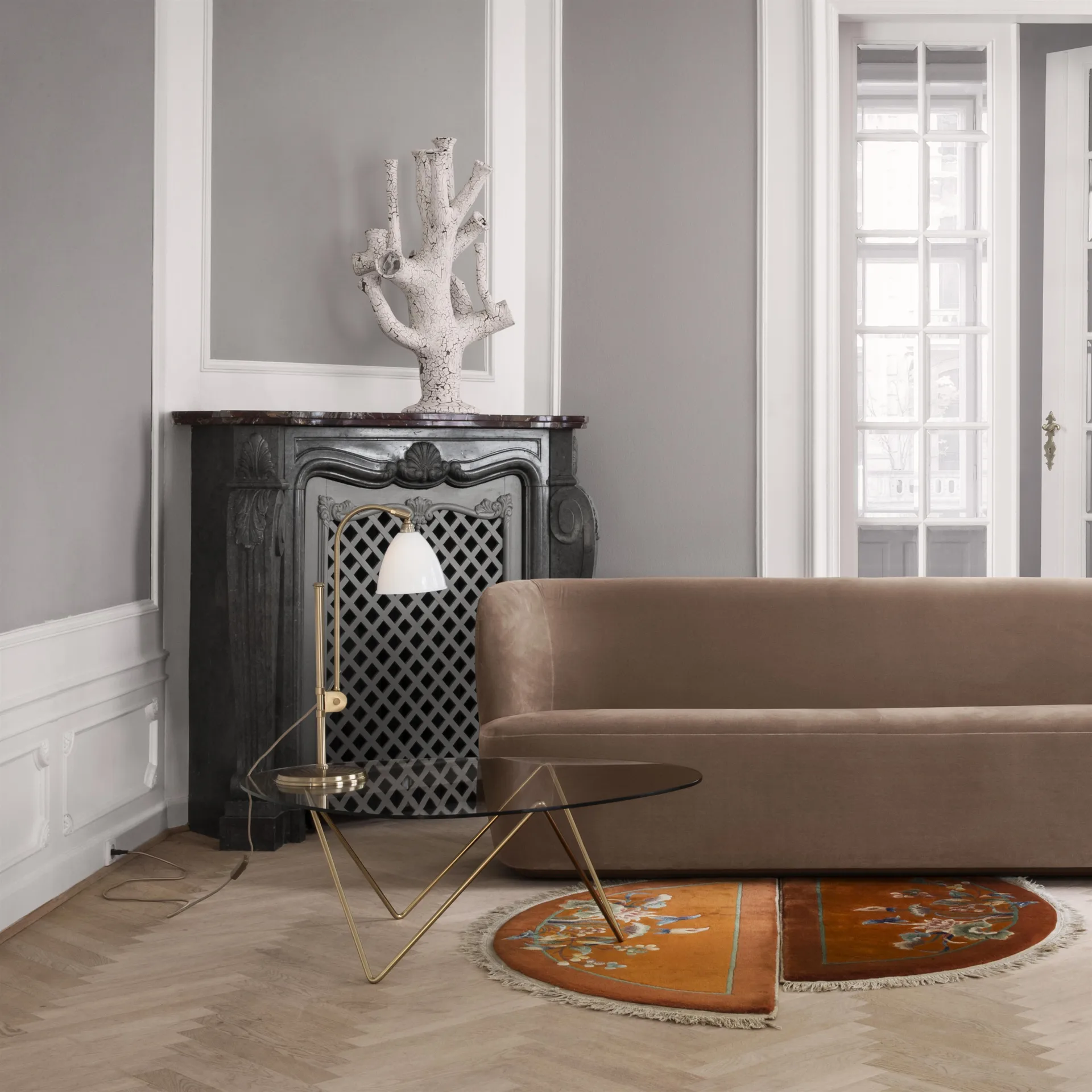 Pedrera sofabord, messingben GUBI