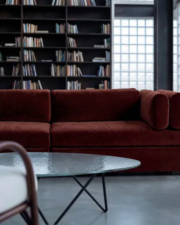 Pedrera sofabord - Sort semimat-strukturglas transparent - GUBI