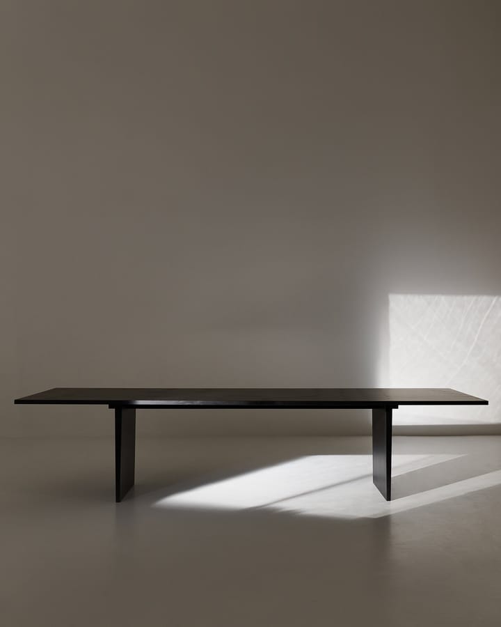 Private spisebord 100x260 cm, Brun/Sortbejdset eg GUBI