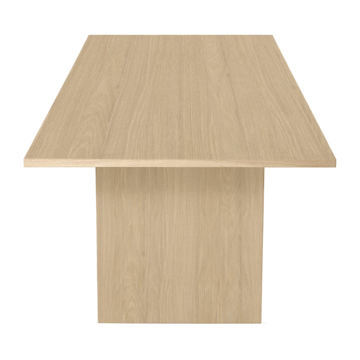 Private spisebord 100x260 cm - Lysbejdset eg - GUBI