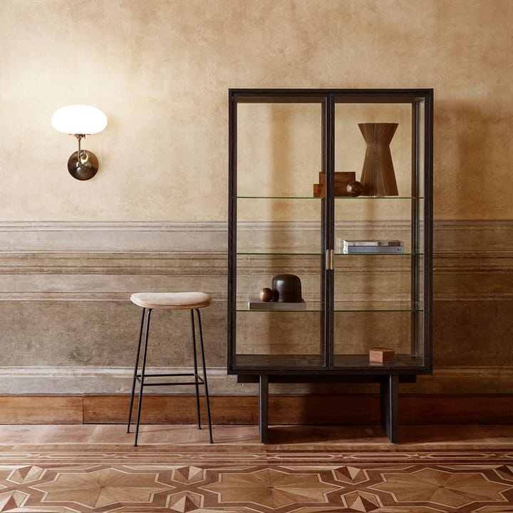 Private vitrineskab, glas, brun, sortbejdset eg GUBI