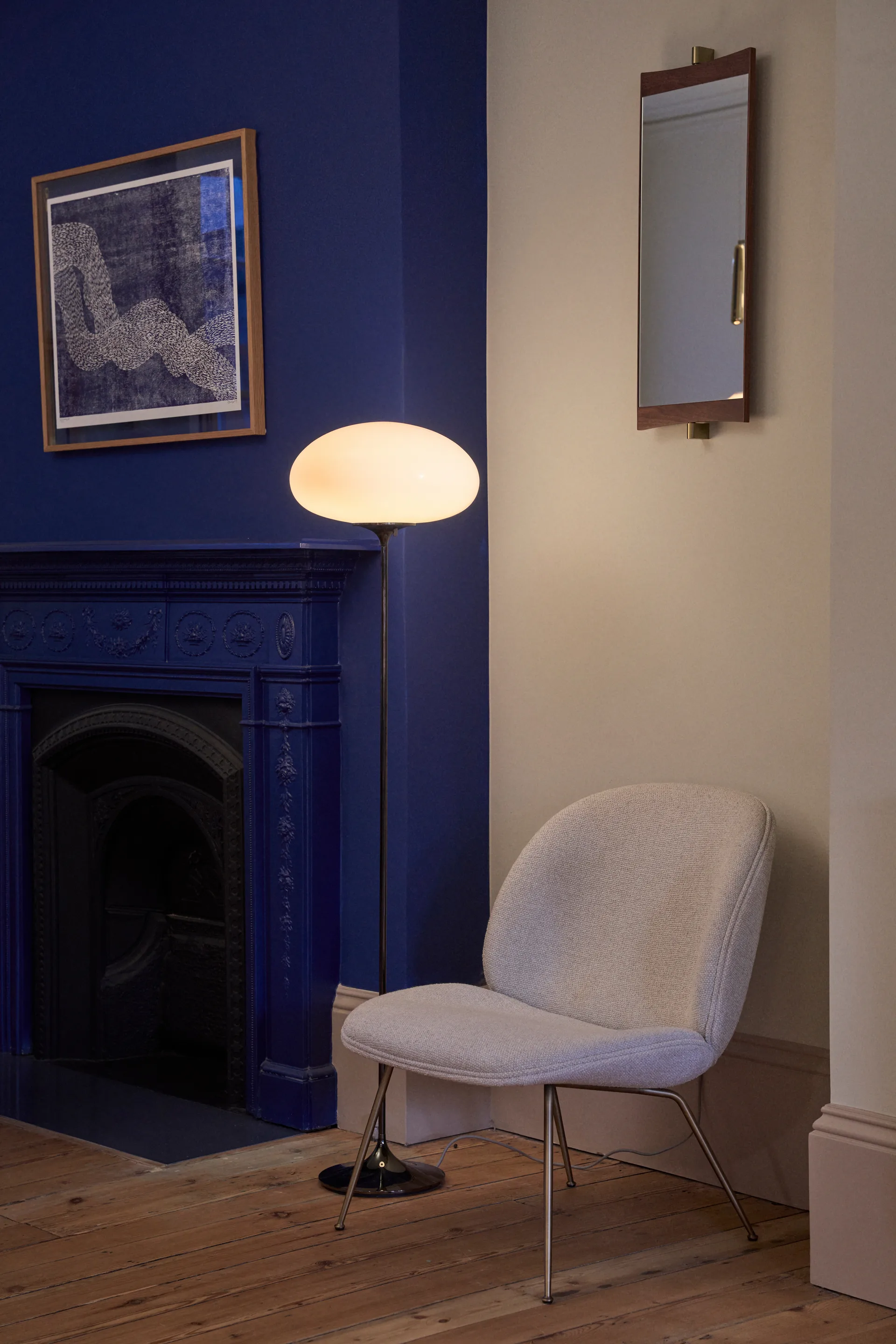 Stemlite gulvlampe, Black chrome-opalglas, 110 cm GUBI