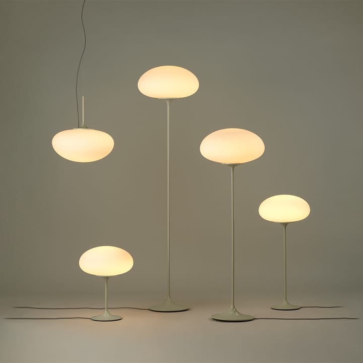 Stemlite gulvlampe, black red, H110 cm GUBI