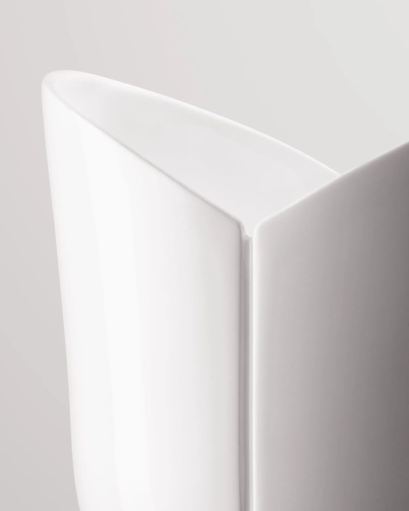 TULIP vase, Medium Gustafsbergs Porslinsfabrik