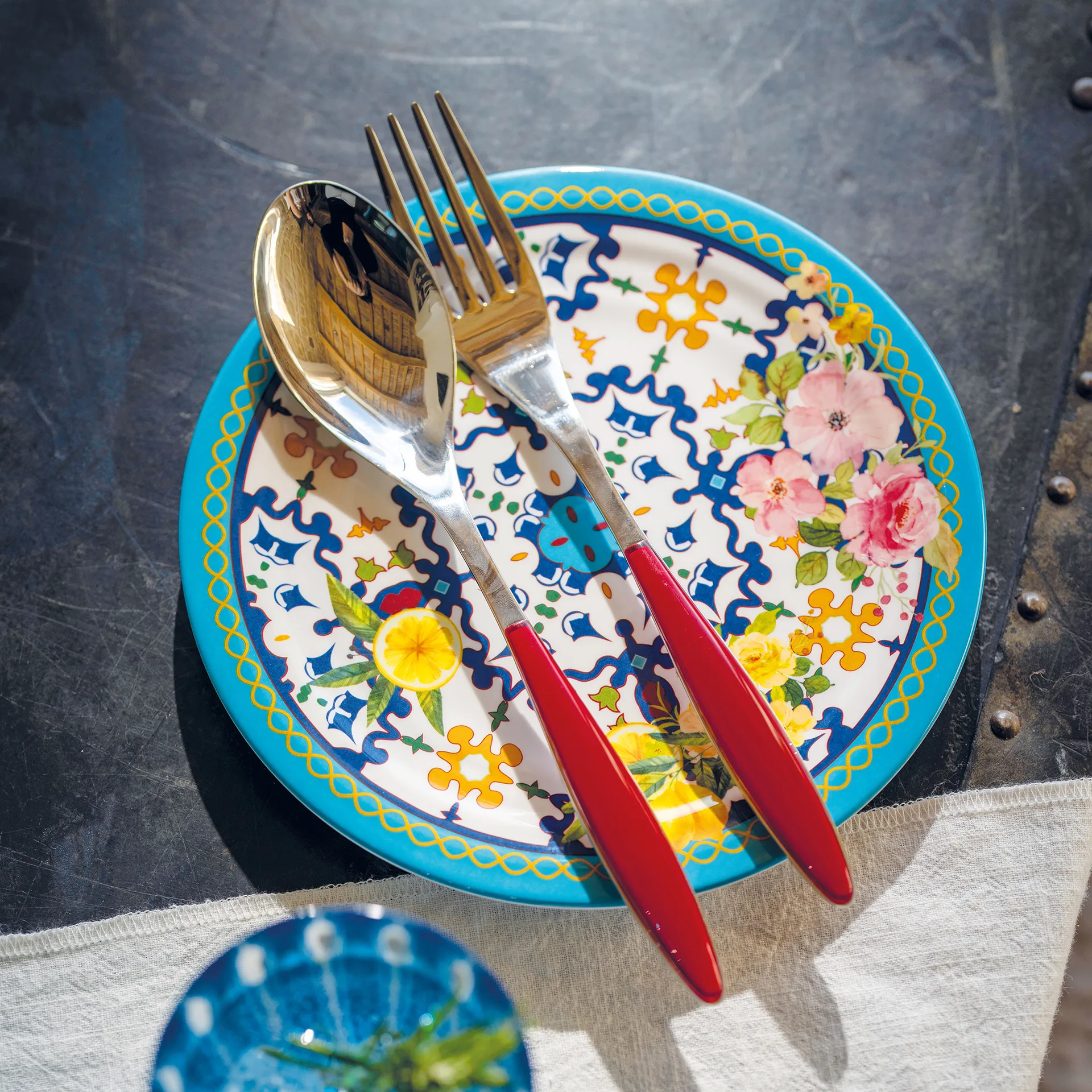 Feeling serveringsbestik, Clear red, 2 dele Guzzini