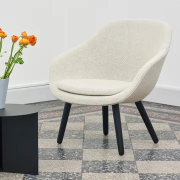 About a Lounge 82 lænestol - Hallingdal 65 180 sort-egben sæbebehandlede - HAY