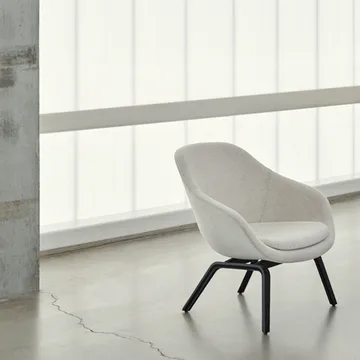 About a Lounge 83 loungestol - Black dark brown melange-sort egeben - HAY