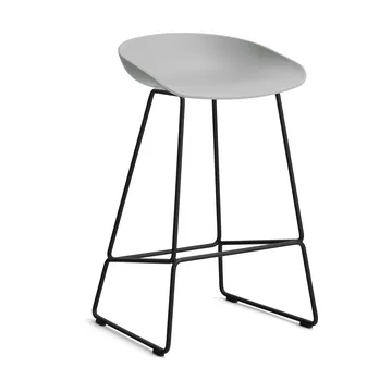 About a Stool 38 Low barstol 2.0 - Concrete grey-sort stålstel - HAY