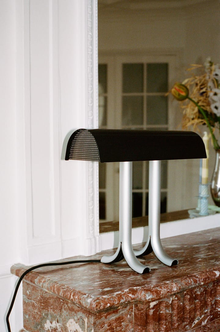 Anagram bordlampe, Iron black HAY
