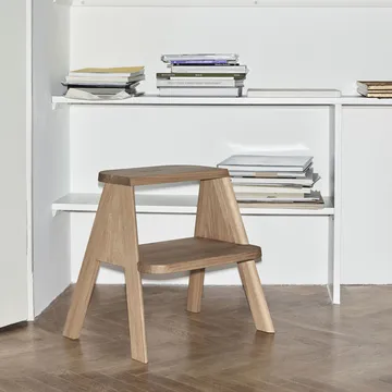 Butler stige - oak oiled - HAY