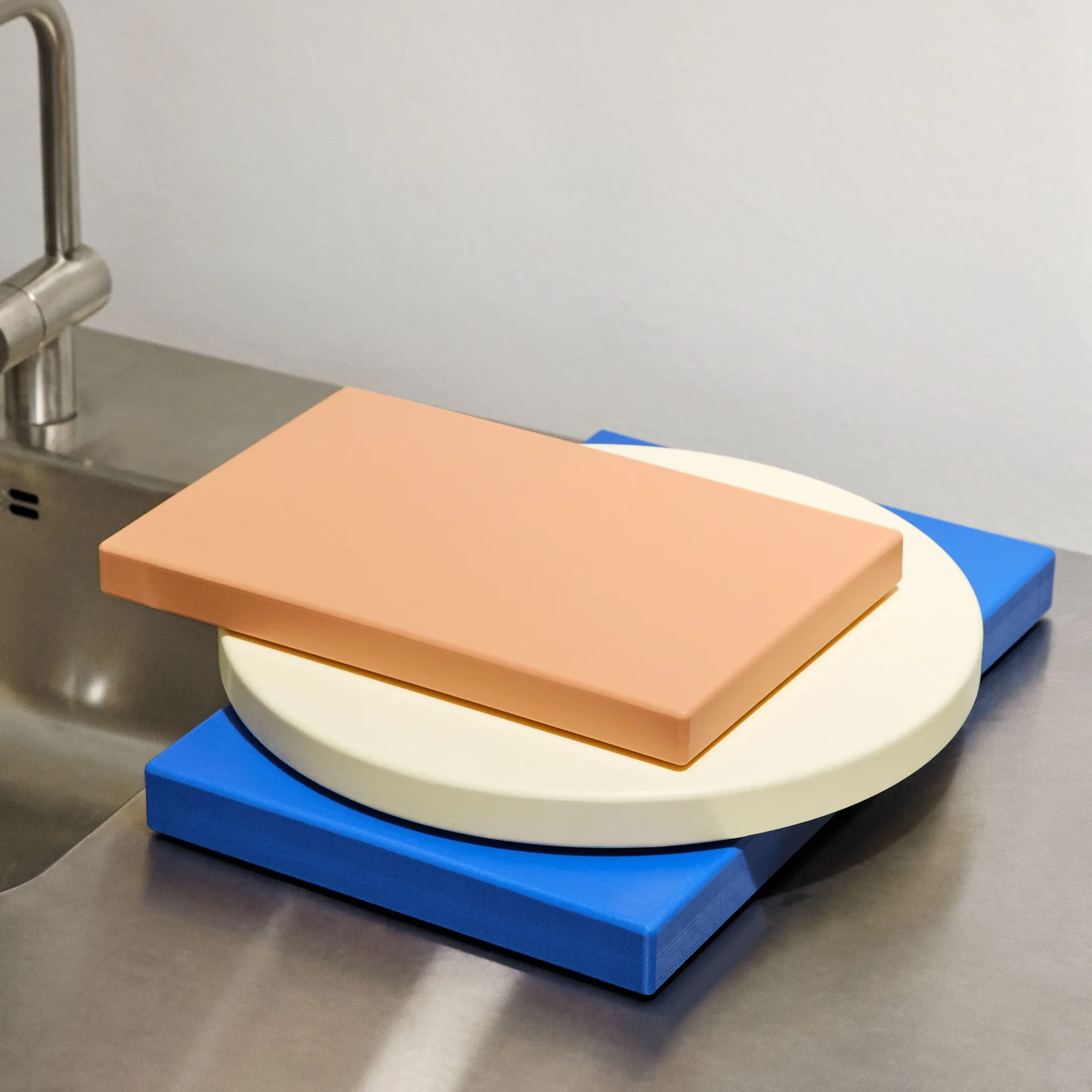 Chopping Board skærebræt L Ø34 cm, Offwhite HAY