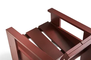 Crate loungestol lakeret fyrretræ - Iron red - HAY