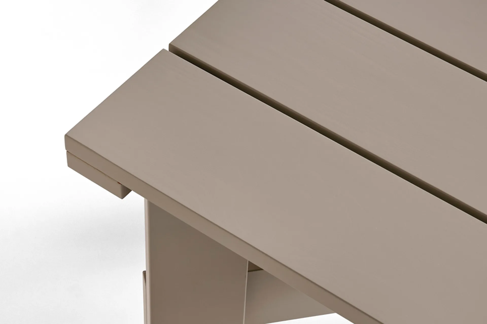 Crate Low Table bord 45x45x40 cm lakeret fyrretræ, London fog HAY