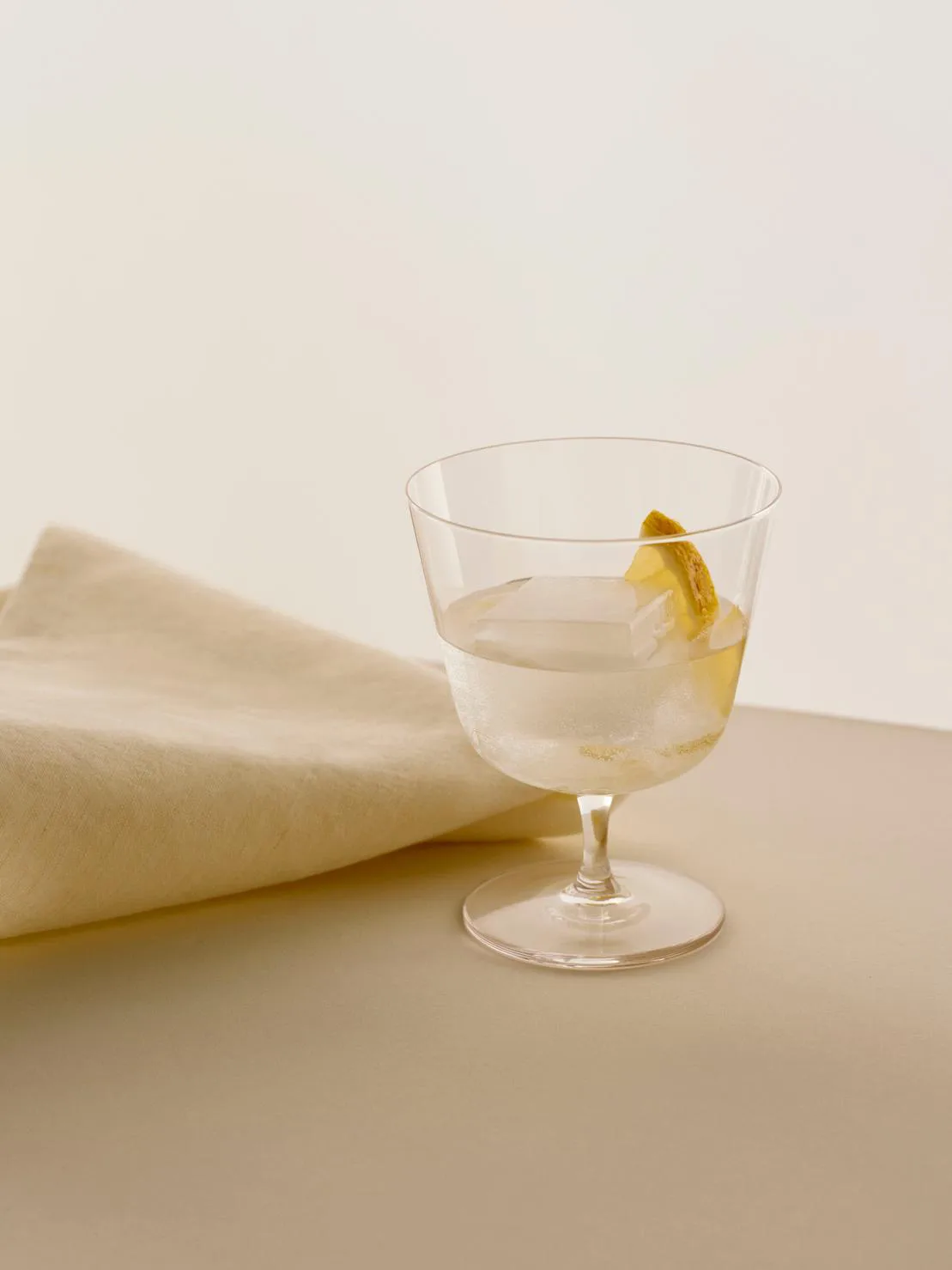 Curve Stem drikkeglas 2-pak, Clear HAY