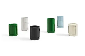 Facet Cabinet low sidebord med fødder/hjul 49 cm - Spinach green - HAY