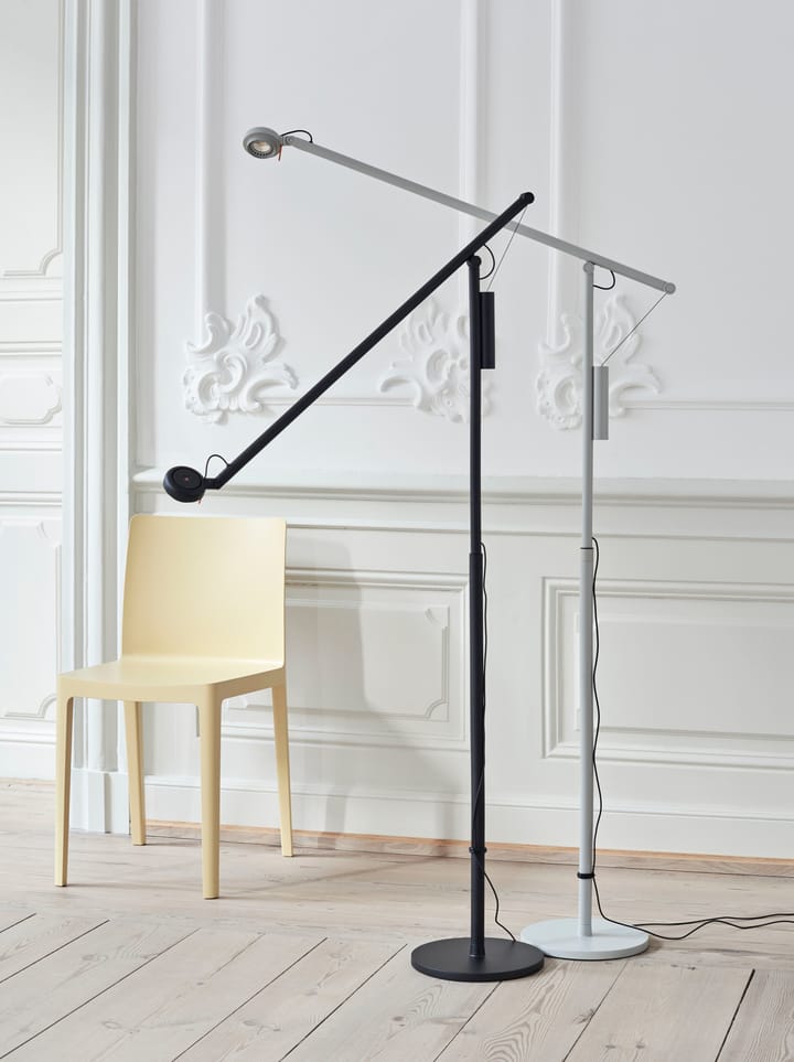 Fifty-Fifty floor gulvlampe, Soft black HAY