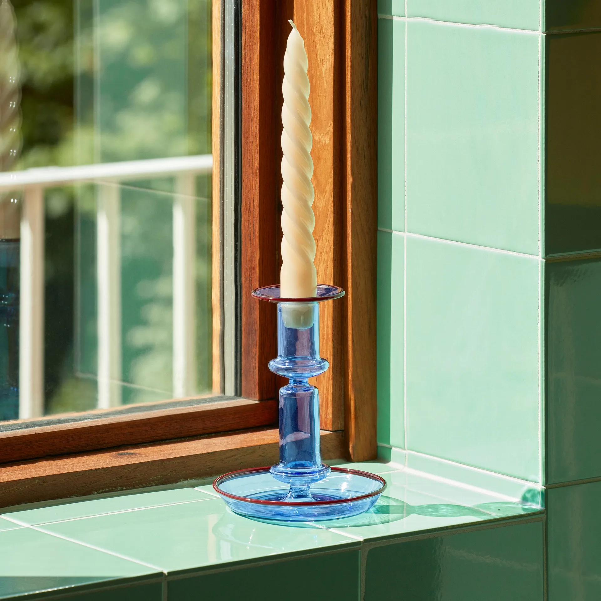 Flare medium lysestage, Light blue/Red HAY