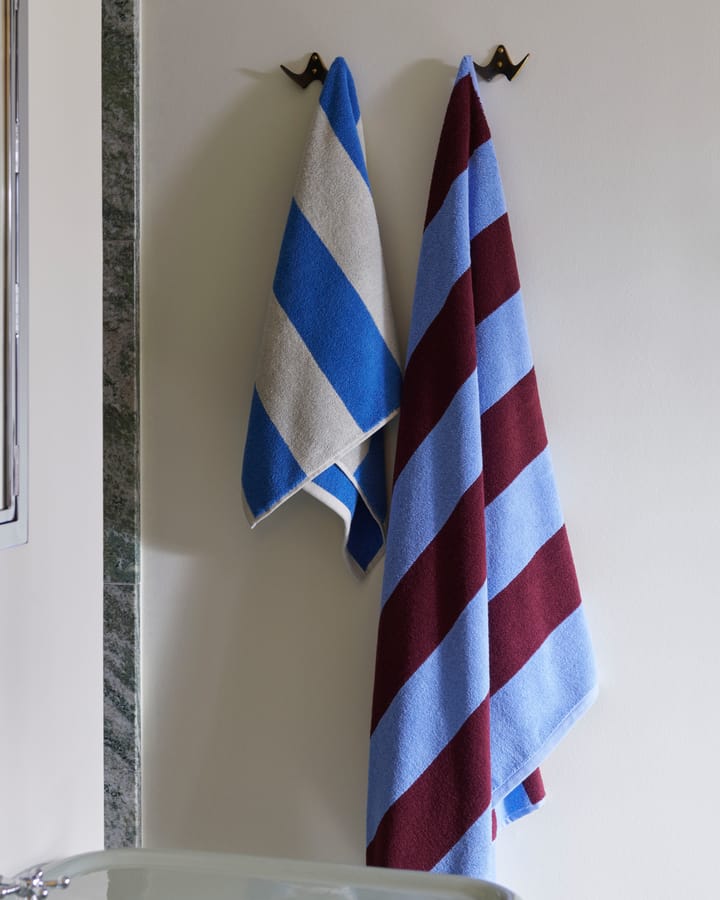 Frotté Stripe håndklæde 50x100 cm - Bordeaux-Sky blue - HAY