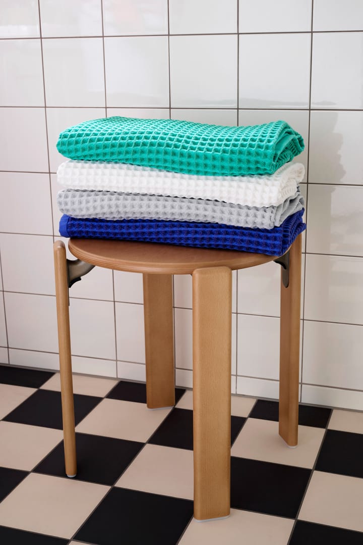 Humdakin Waffle badehåndklæde 70x140 cm - Emerald green - HAY