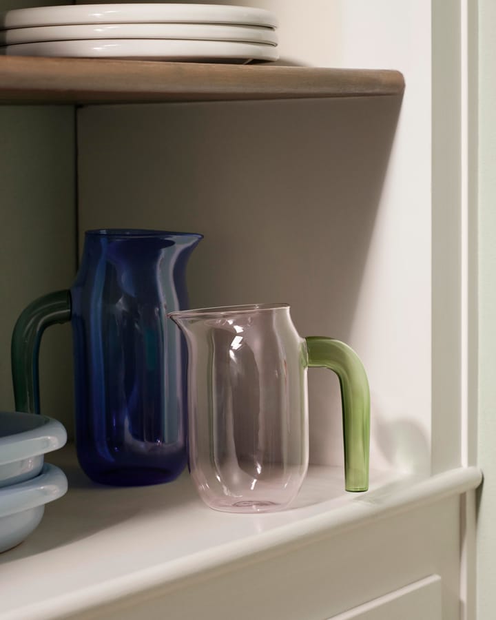 Jug S kande, Pink HAY