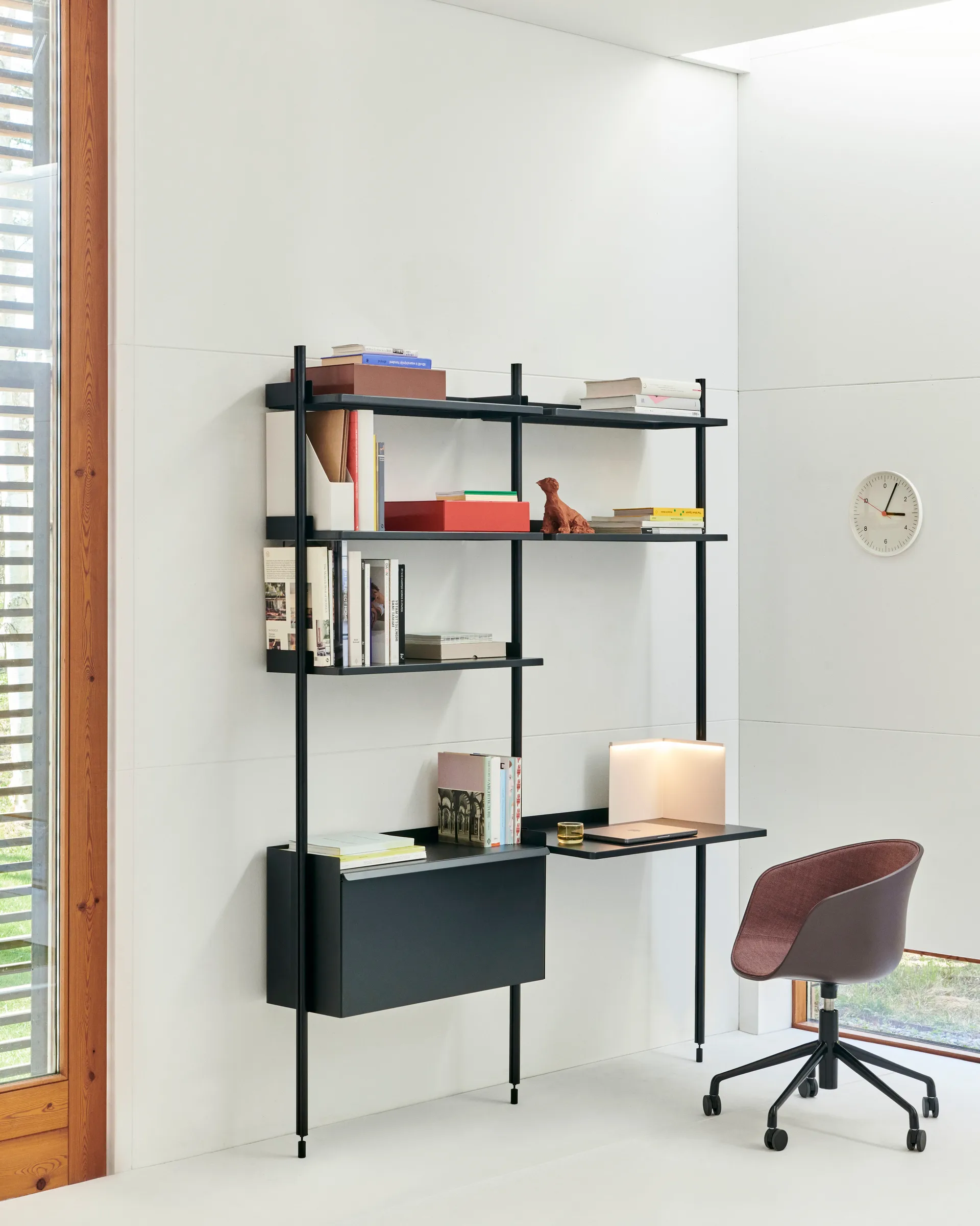 LBM Corner bordlampe, Cream white HAY