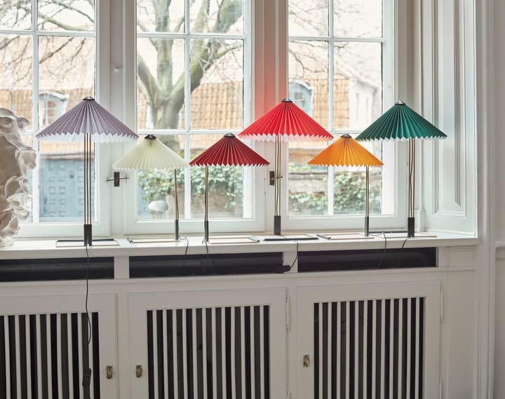 Matin table bordlampe Ø30 cm, White shade HAY