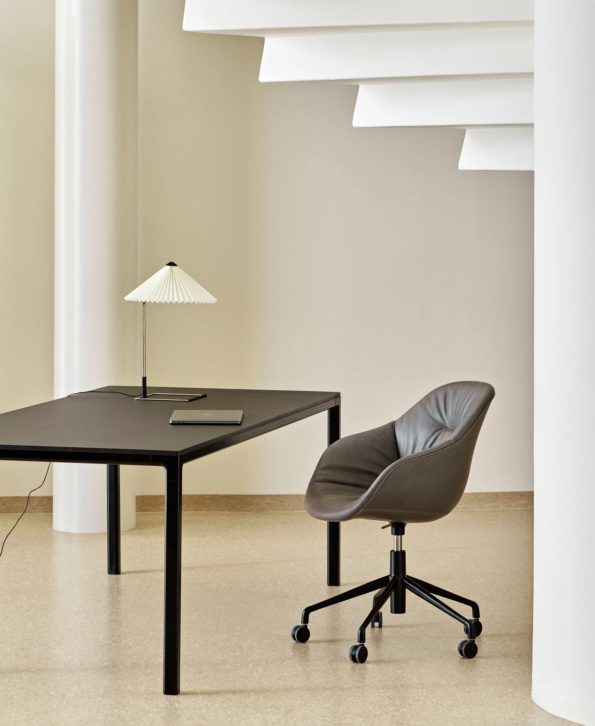 Matin table bordlampe Ø38 cm, White shade HAY