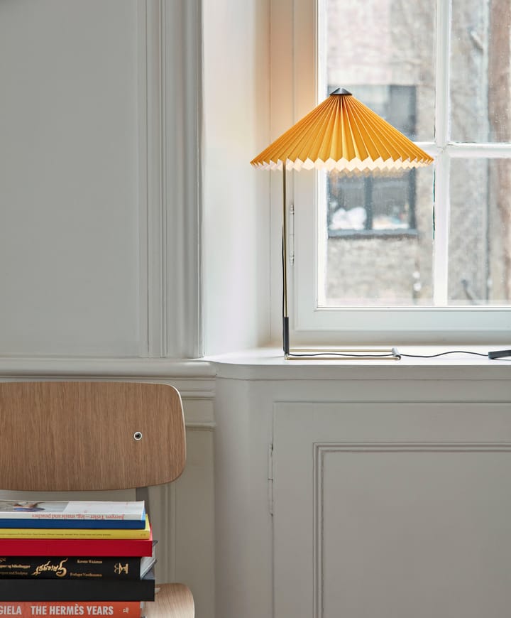 Matin table bordlampe Ø38 cm, Yellow shade HAY