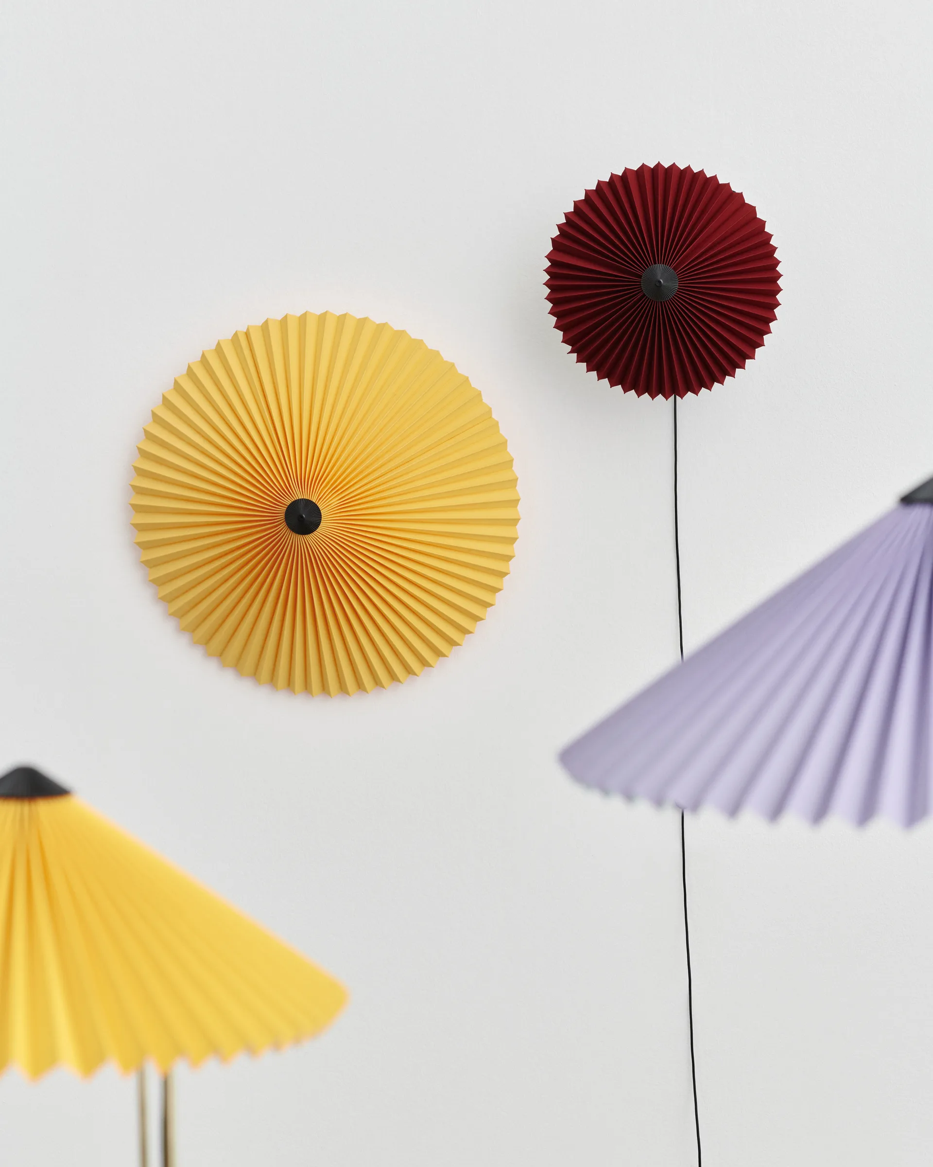 Matin wall væglampe Ø30 cm, Oxide red shade HAY