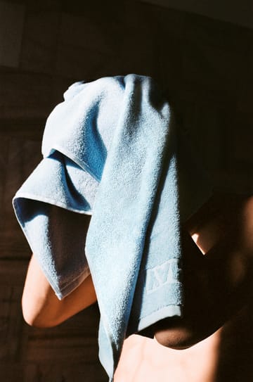 Mono badehåndklæde 70x140 cm - Sky blue - HAY