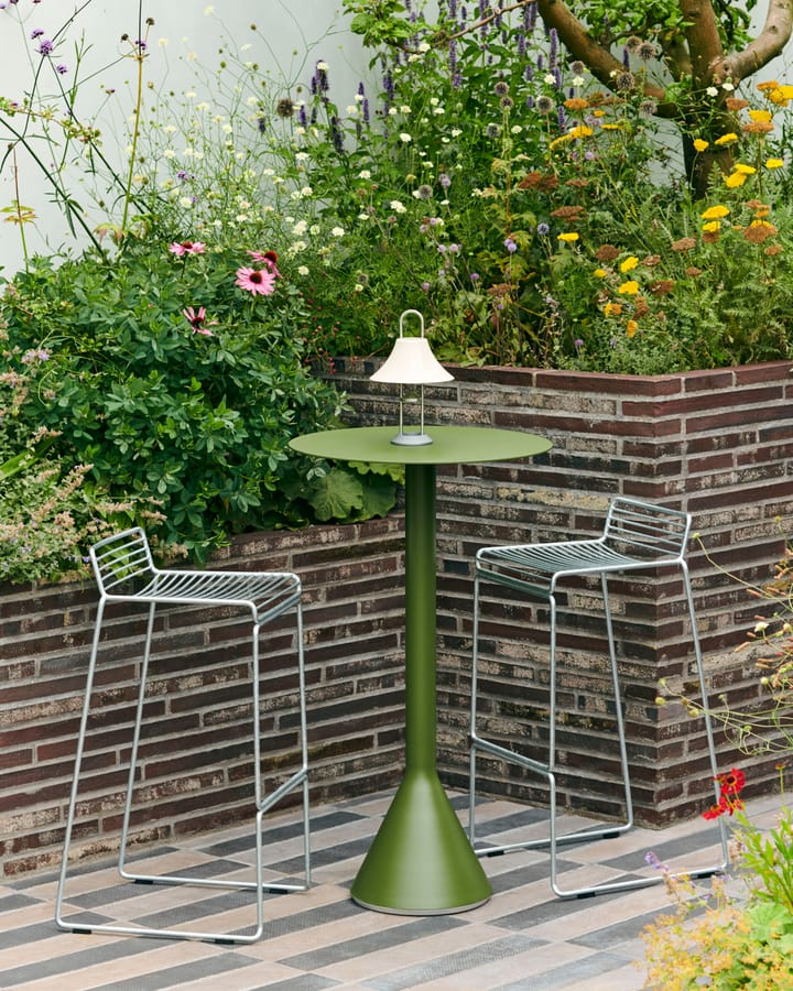Mousqueton transportabel bordlampe, Oyster white HAY