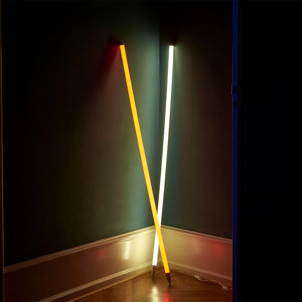 Neon Tube lysstofrør 150 cm, warm white HAY