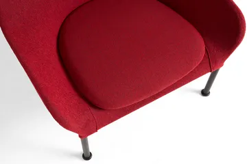 O2 Lounge Chair lænestol - Soft red-svartlakeret stål - HAY