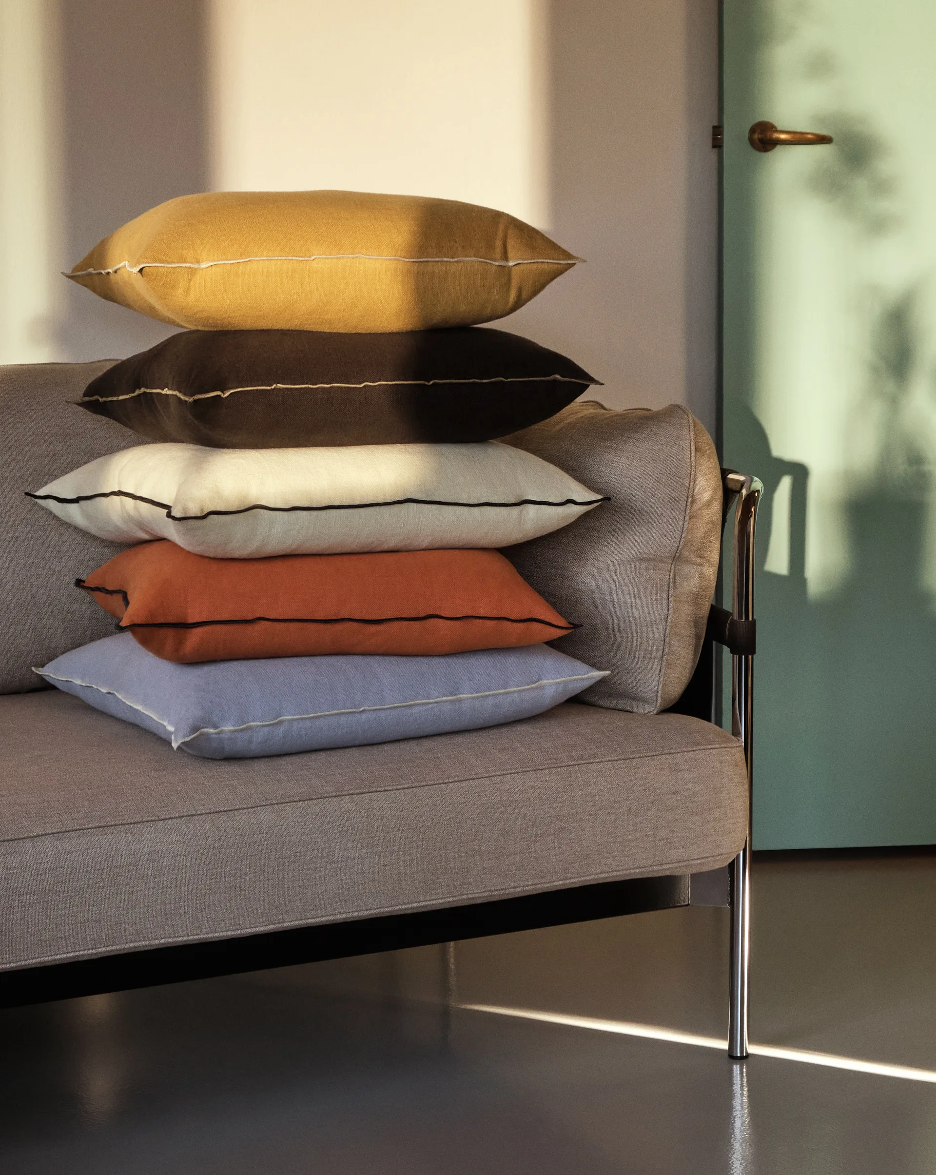 Outline pude 50x50 cm, Sienna HAY