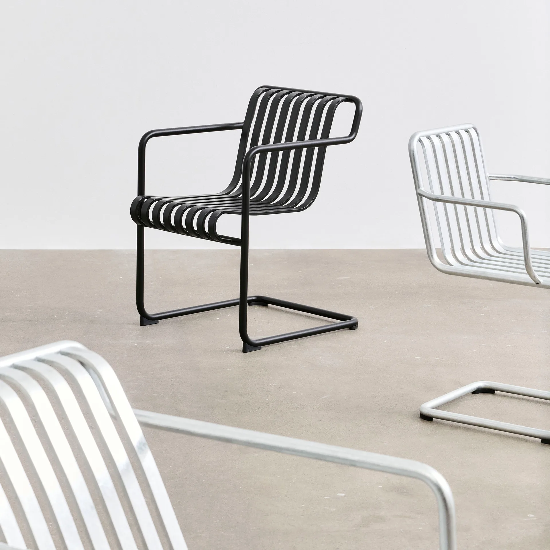 Palissade Cantilever Dining karmstol, Anthracite HAY