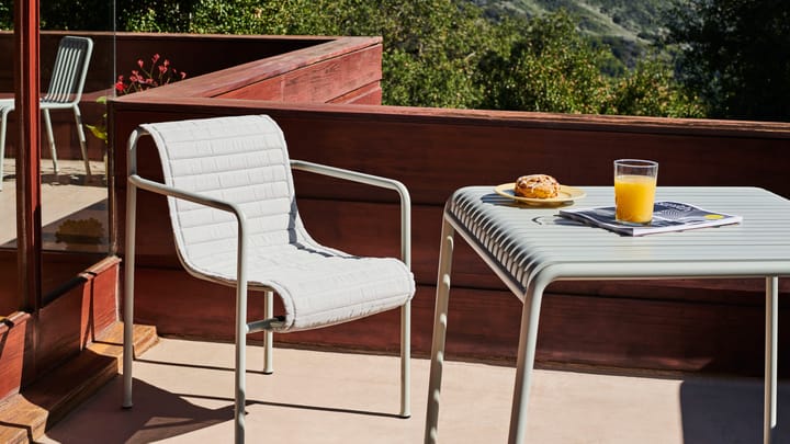 Palissade Dining Quilted karmstolshynde, Sky grey HAY