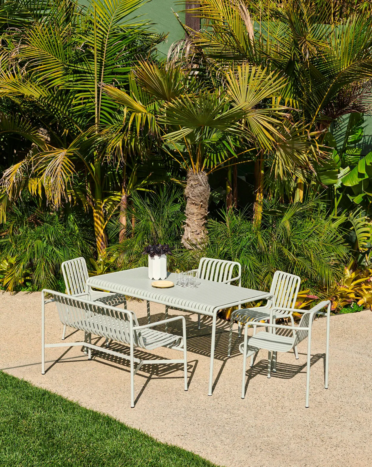 Palissade spisegruppe 2 Dining armstol + bænk 170x90 cm sky grey,  HAY