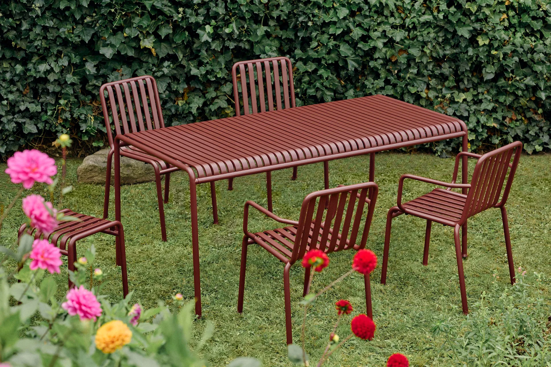 Palissade spisegruppe 4 stole 170x90 cm - Iron red,  HAY