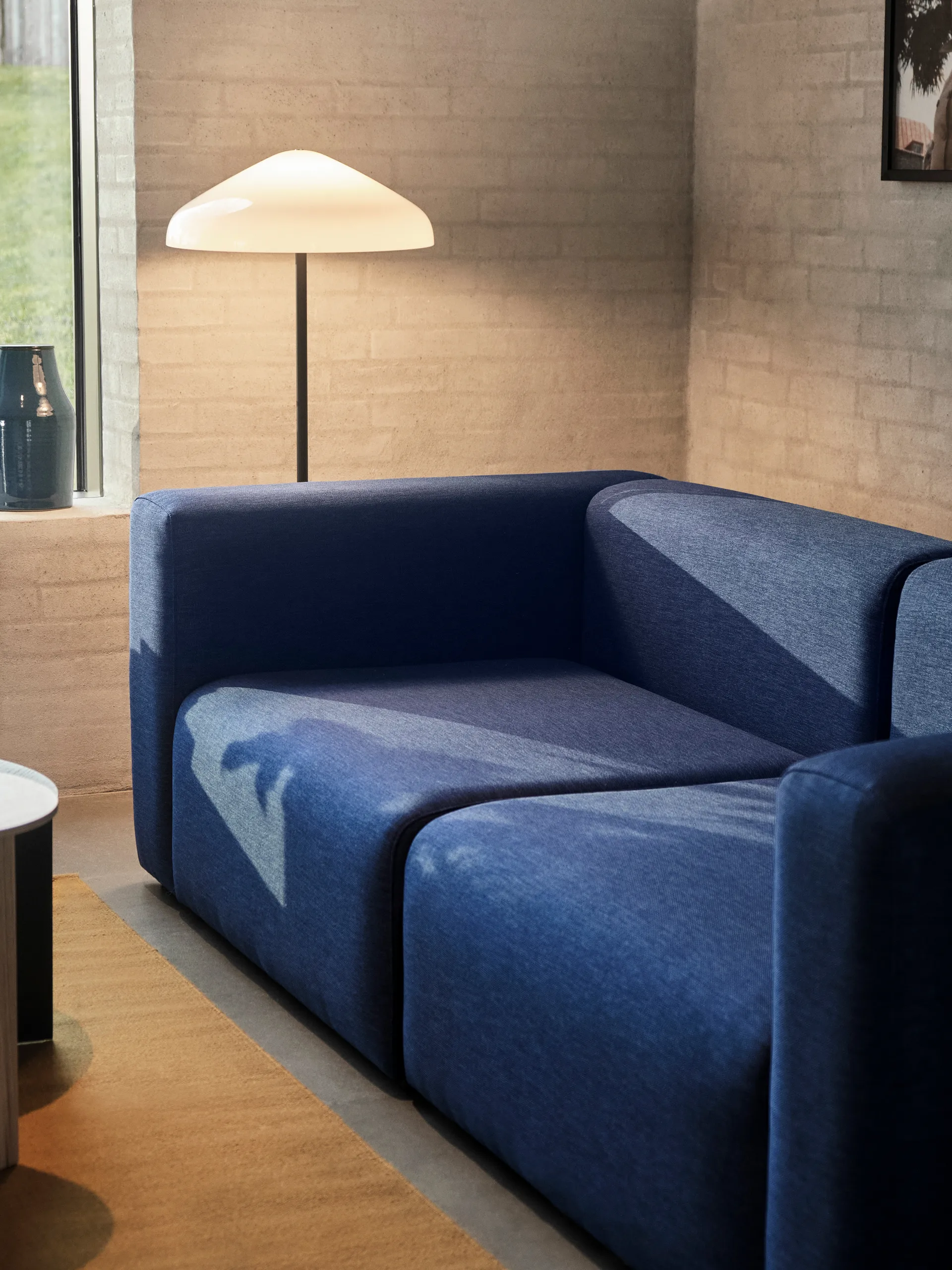 Pao Glass gulvlampe, White opal glass HAY