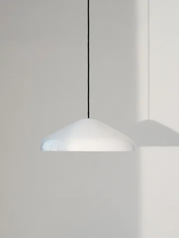 Pao Glass pendel Ø47 cm - Hvid - HAY