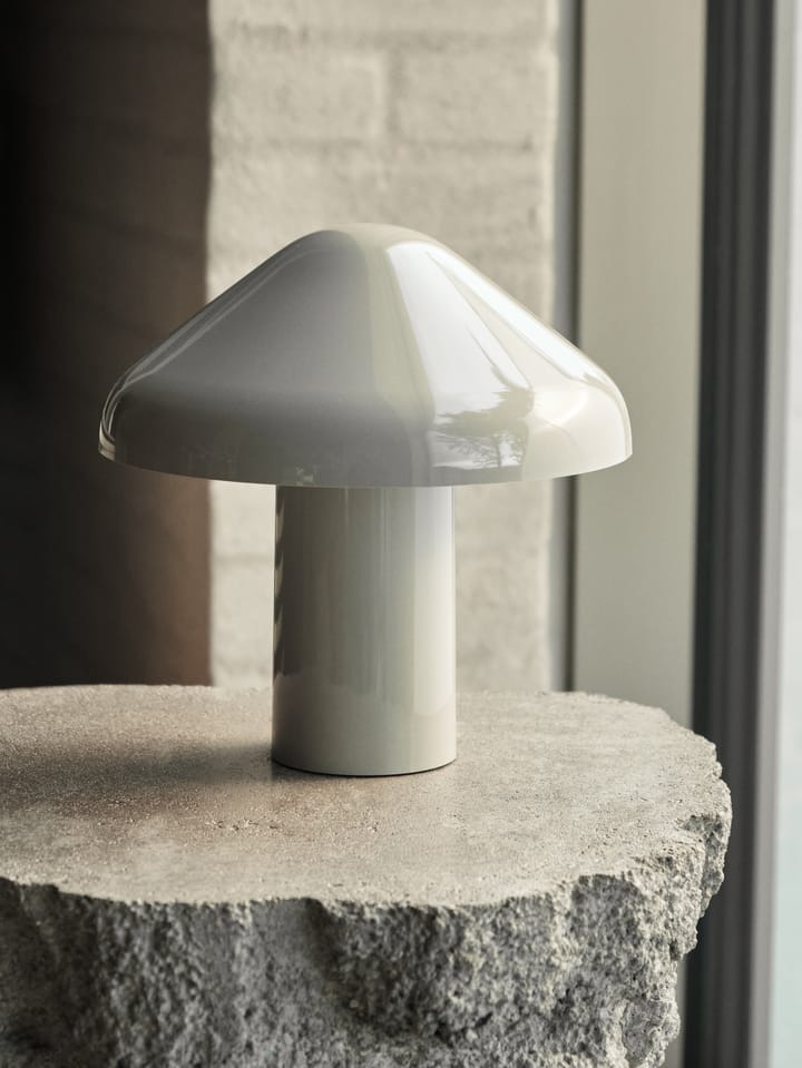 Pao Portable bordlampe, Cream white HAY