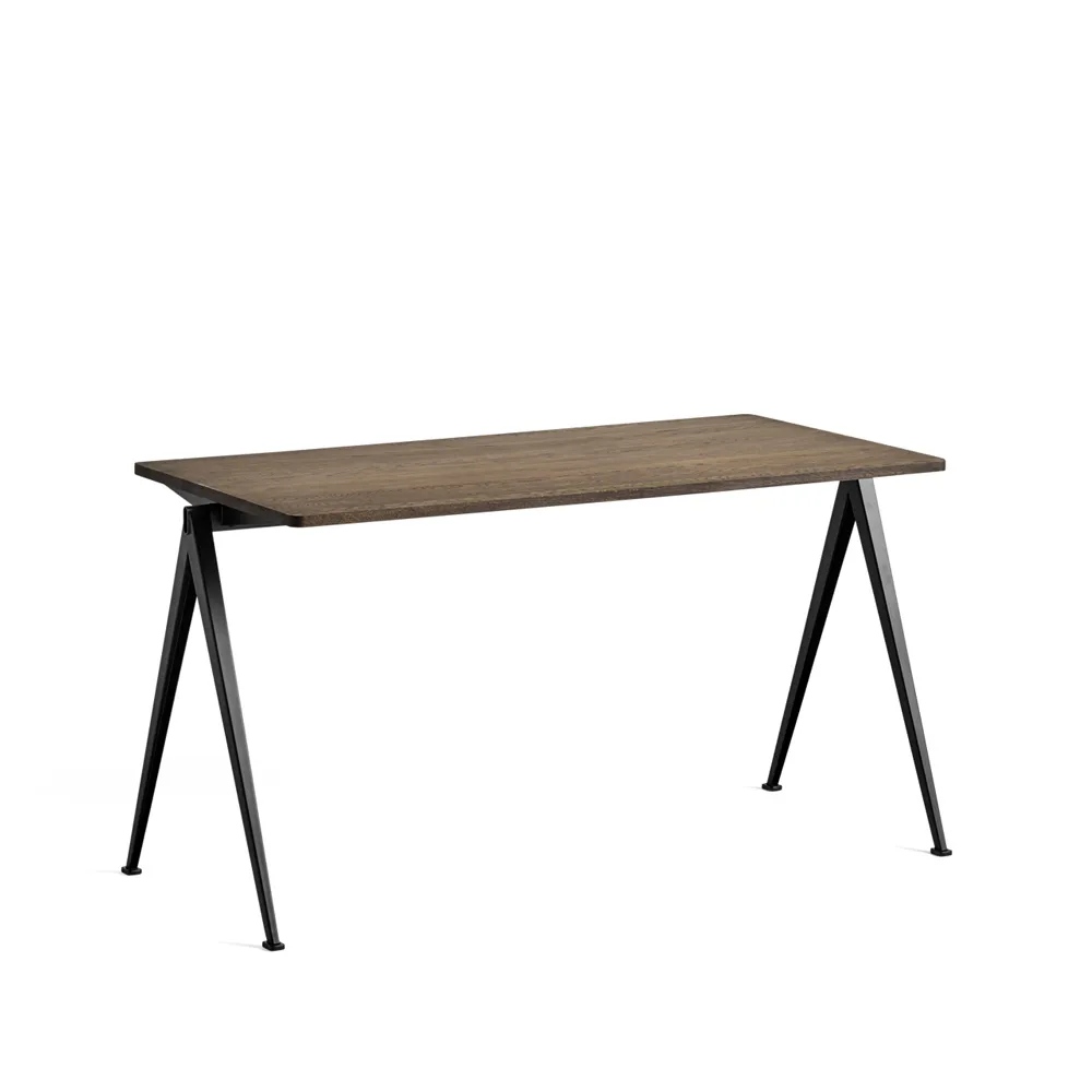 Pyramid 01 skrivebord, oak smoked, 140×65 cm, sort stålstel HAY