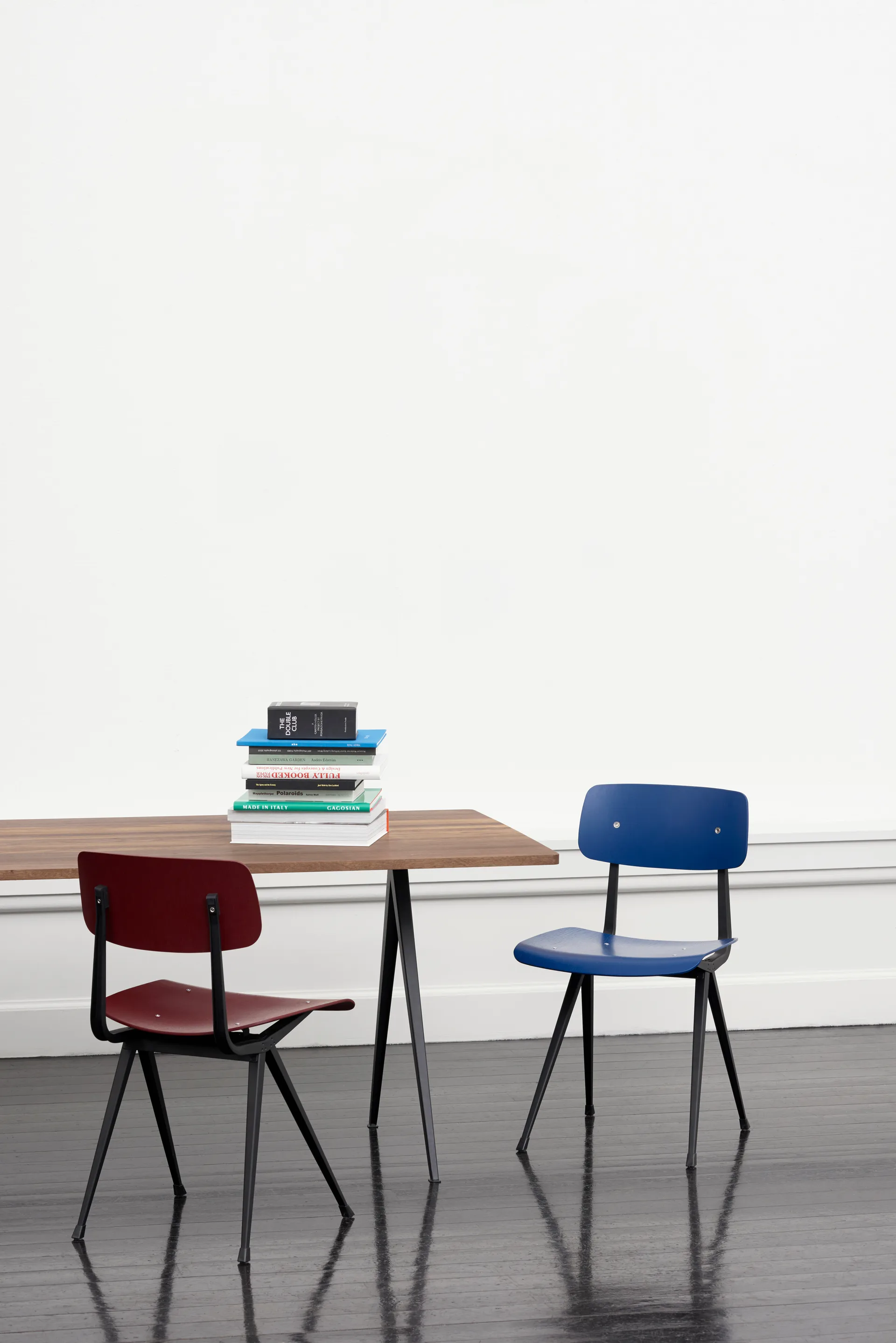 Result stol, Dark brick-sort stålstel HAY