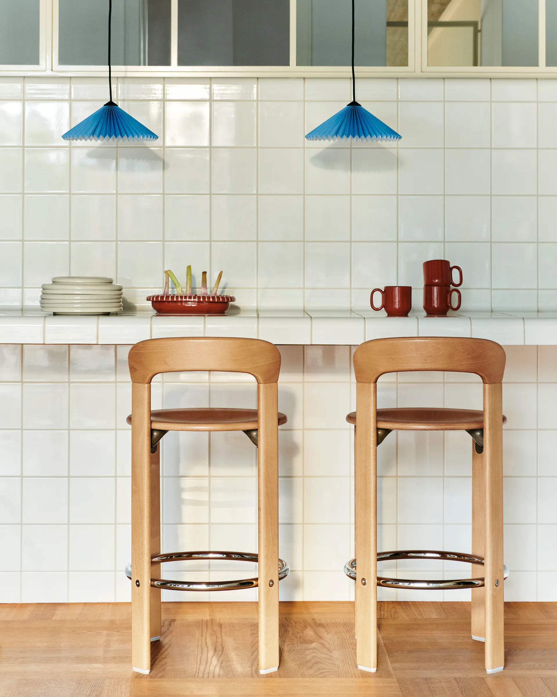 Rey Low barstol lakeret 65 cm, Golden HAY