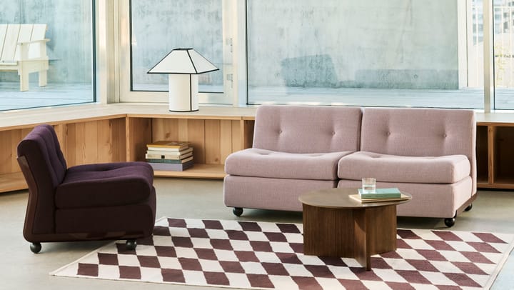 Slit sofabord Ø65 cm, Lacquered walnut HAY