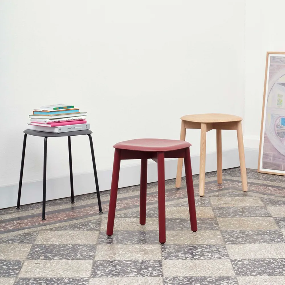 Soft Edge 72 skammel, Sort eg-sort egestel HAY